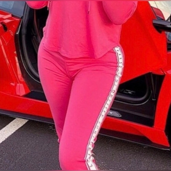 GRITTY SOUL, Petty in pink open shoulder pink hooded tracksuit size M - Picture 3 of 8